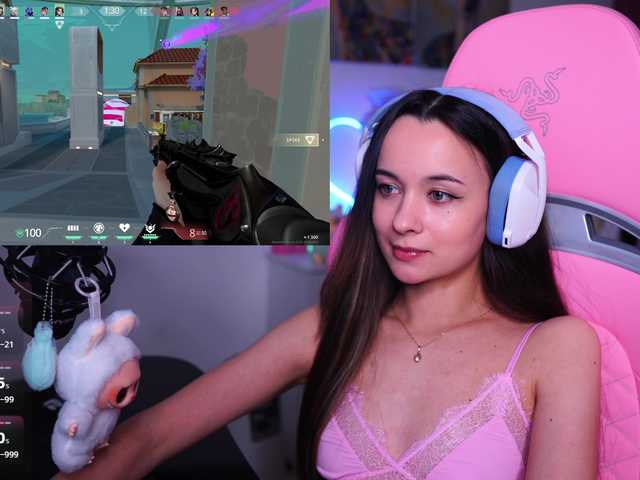 JuicyAngel's BongaCams show and profile