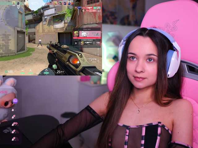 JuicyAngel's BongaCams show and profile