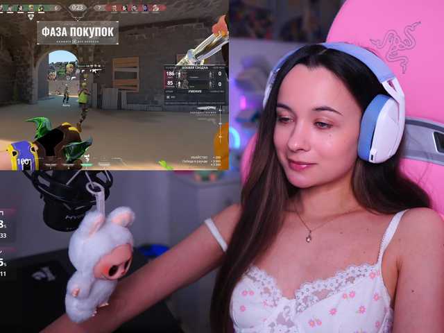 JuicyAngel's BongaCams show and profile