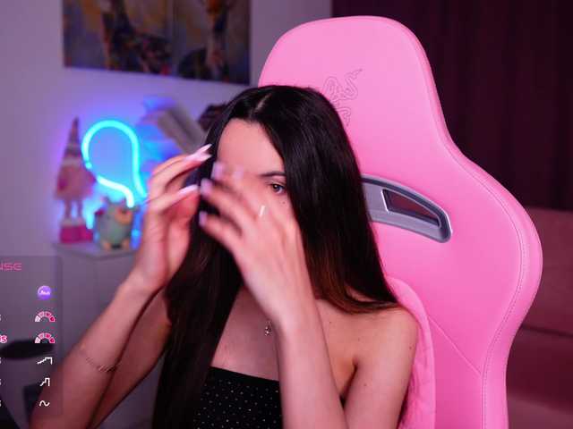 JuicyAngel's BongaCams show and profile