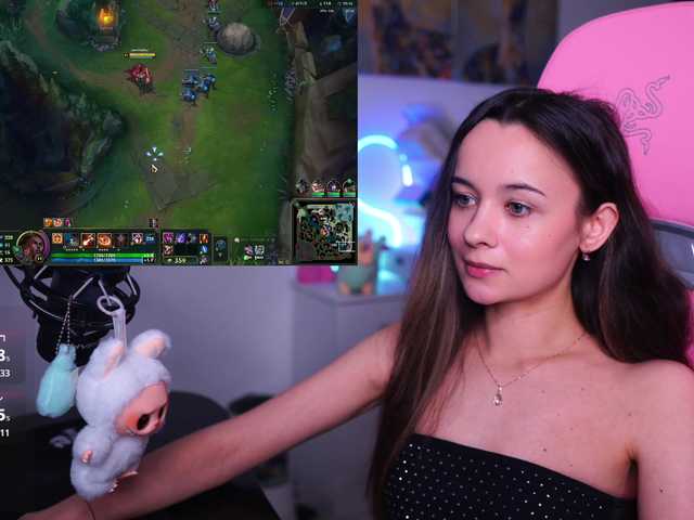 JuicyAngel's BongaCams show and profile