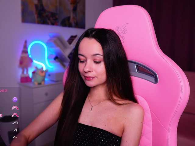 JuicyAngel's BongaCams show and profile