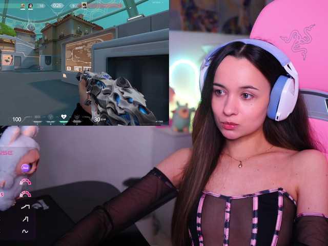 JuicyAngel's BongaCams show and profile