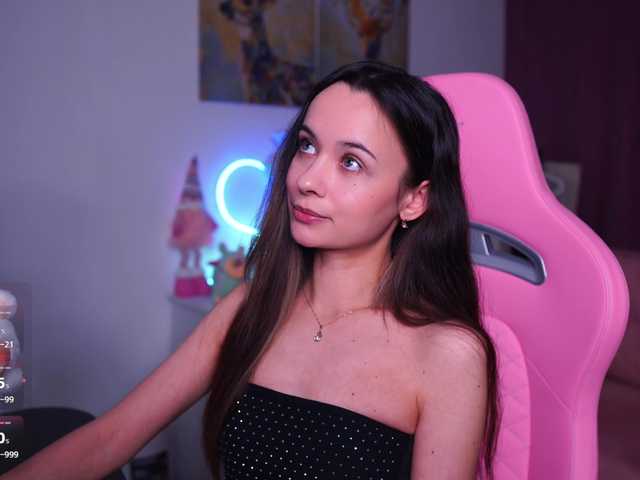 JuicyAngel's BongaCams show and profile