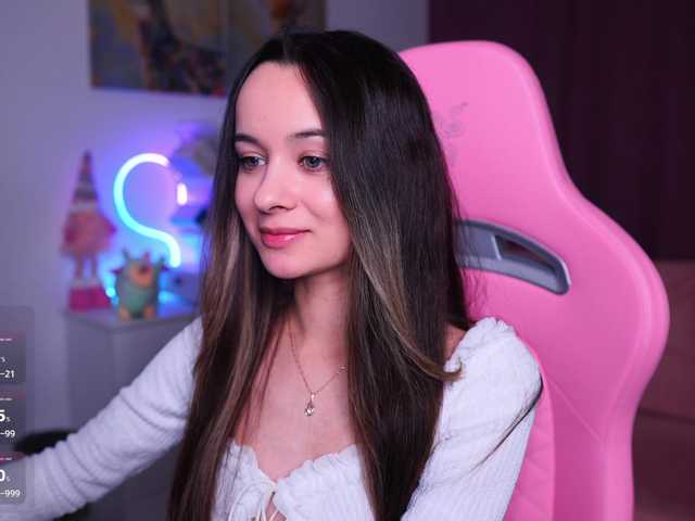 JuicyAngel's BongaCams show and profile