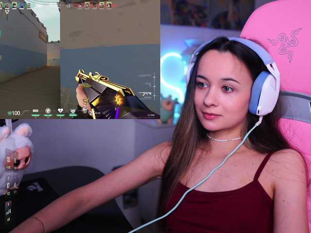 JuicyAngel's BongaCams show and profile