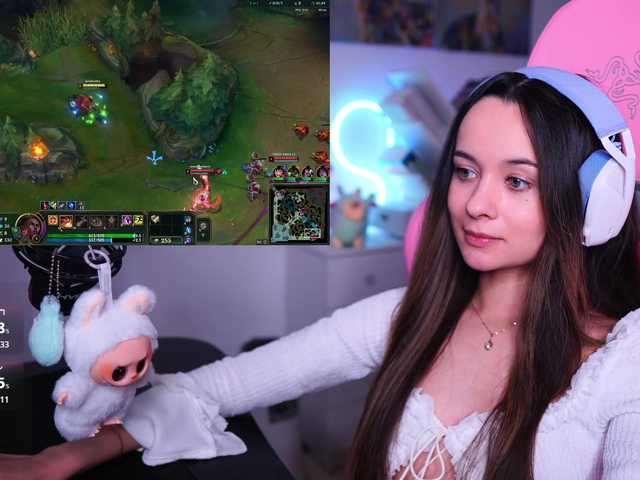 JuicyAngel's BongaCams show and profile