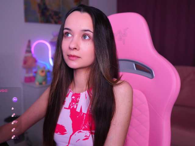 JuicyAngel's BongaCams show and profile