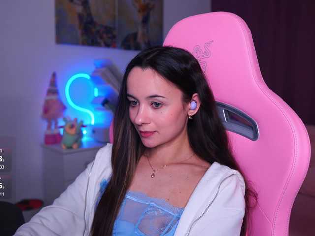 JuicyAngel's BongaCams show and profile