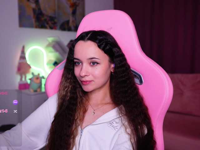 JuicyAngel's BongaCams show and profile