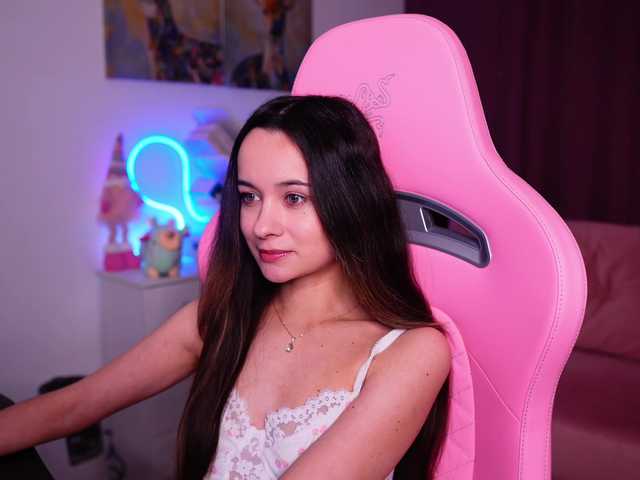 JuicyAngel's BongaCams show and profile