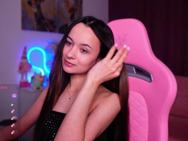 JuicyAngel's BongaCams show and profile