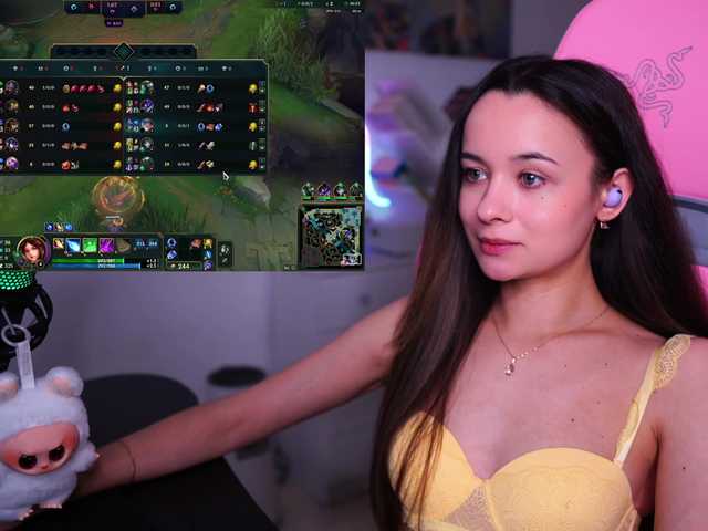 JuicyAngel's BongaCams show and profile