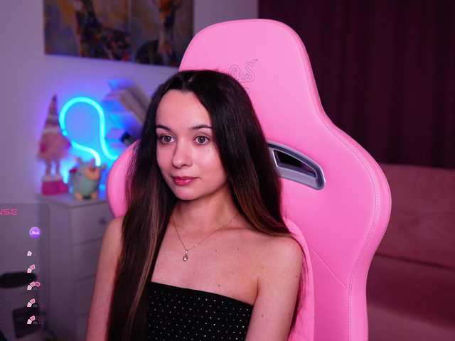 JuicyAngel's BongaCams show and profile