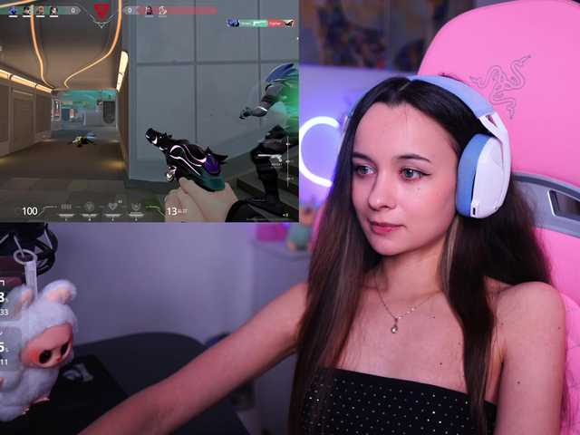 JuicyAngel's BongaCams show and profile