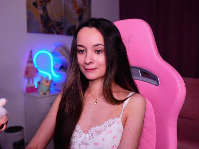 JuicyAngel's BongaCams show and profile