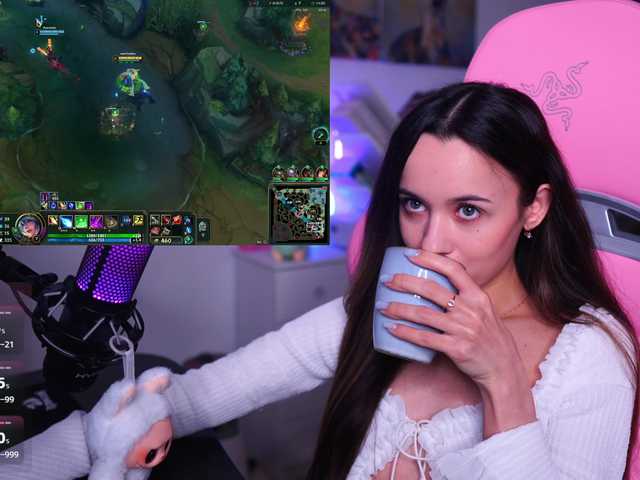 JuicyAngel from BongaCams