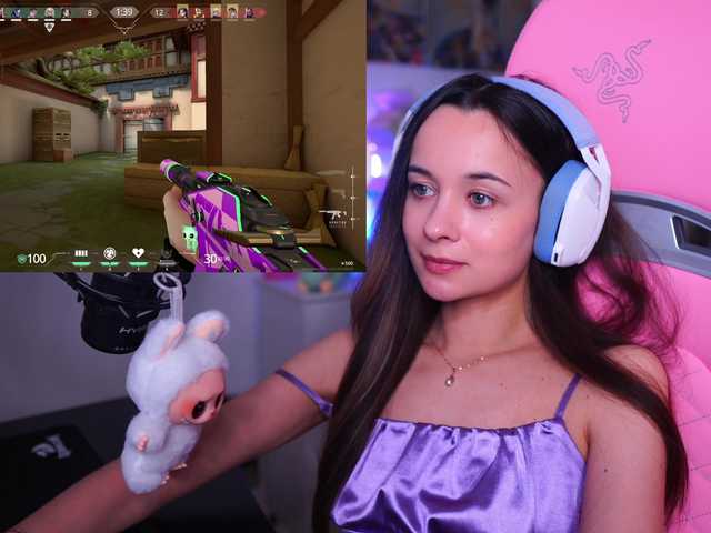 JuicyAngel's BongaCams show and profile