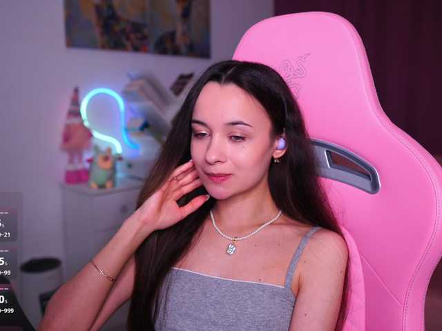 JuicyAngel's BongaCams show and profile