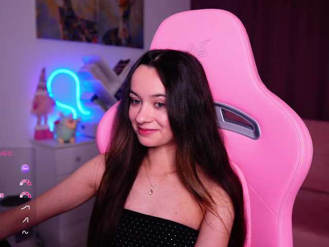 JuicyAngel's BongaCams show and profile