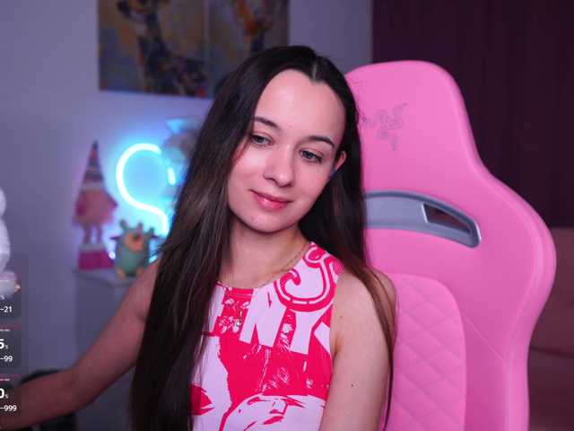 JuicyAngel's BongaCams show and profile