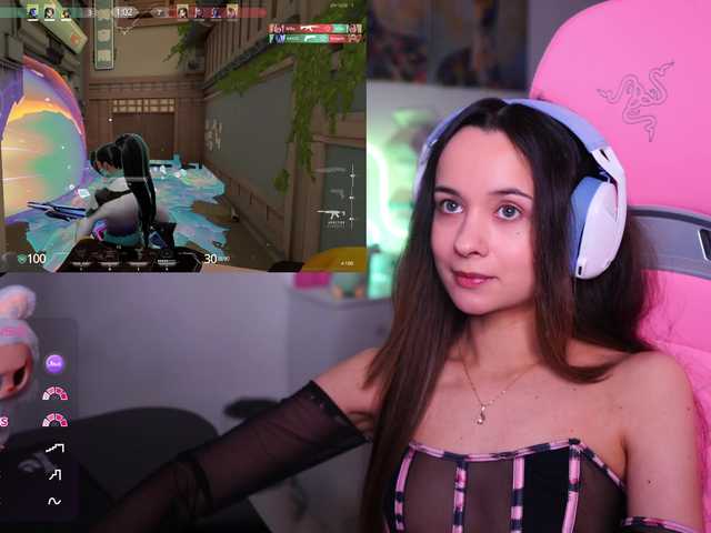 JuicyAngel's BongaCams show and profile