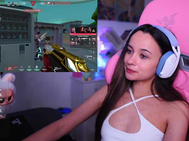 JuicyAngel's BongaCams show and profile