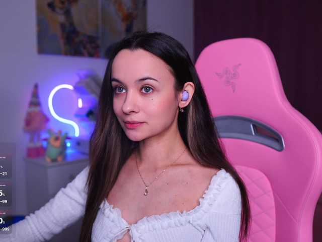 JuicyAngel's BongaCams show and profile