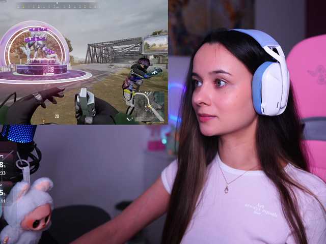 JuicyAngel's BongaCams show and profile