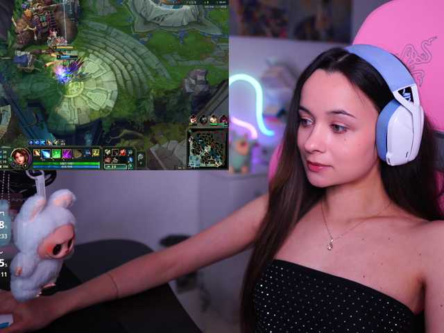 JuicyAngel's BongaCams show and profile