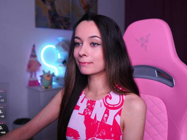 JuicyAngel's BongaCams show and profile
