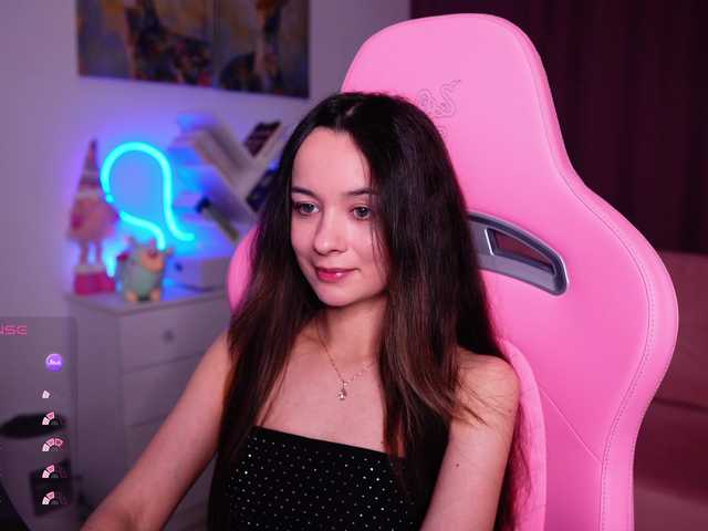 JuicyAngel's BongaCams show and profile