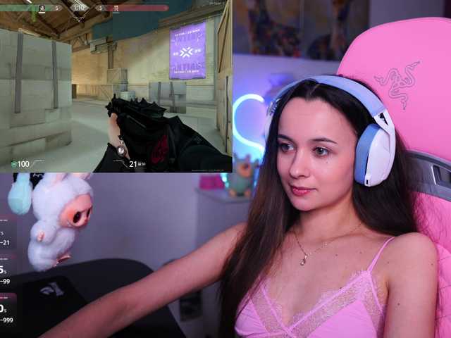 JuicyAngel's BongaCams show and profile