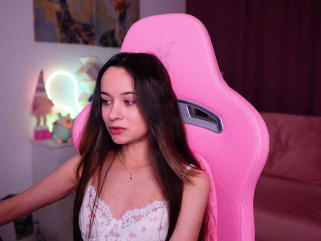 JuicyAngel's BongaCams show and profile