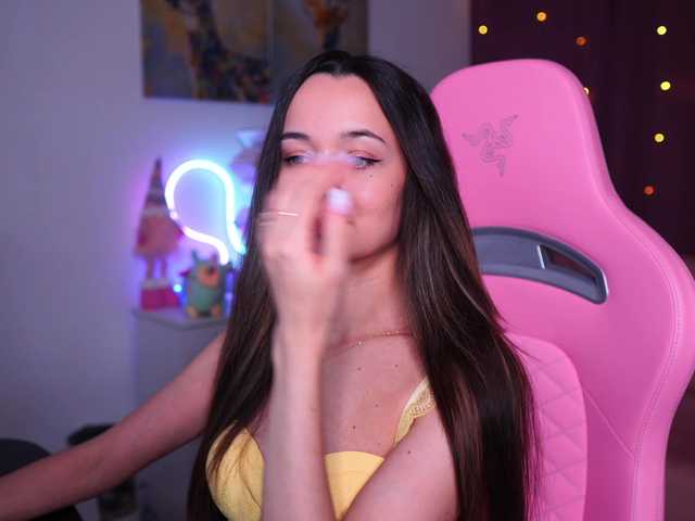 JuicyAngel's BongaCams show and profile