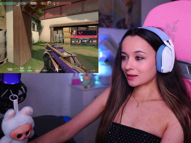 JuicyAngel's BongaCams show and profile