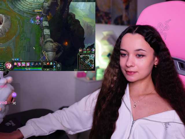 JuicyAngel's BongaCams show and profile