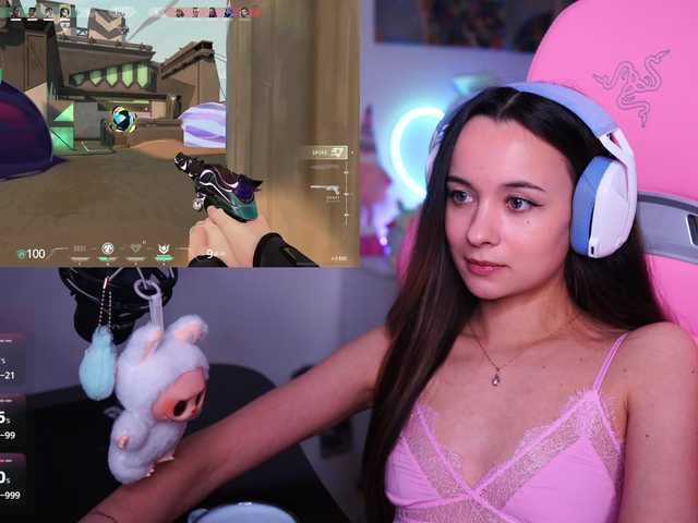 JuicyAngel's BongaCams show and profile