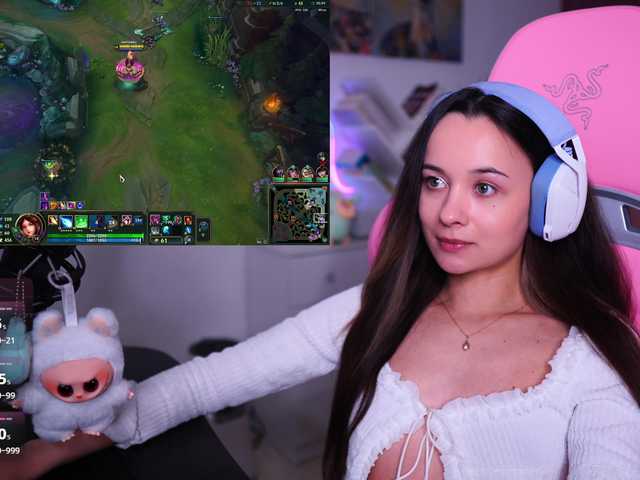 JuicyAngel's BongaCams show and profile