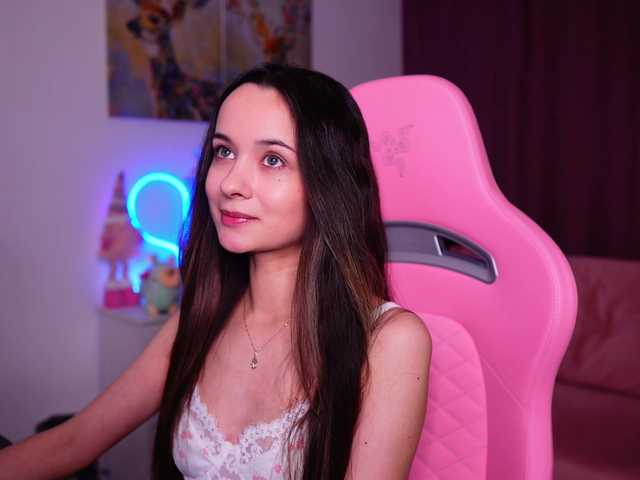 JuicyAngel's BongaCams show and profile