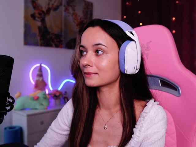 JuicyAngel webcam