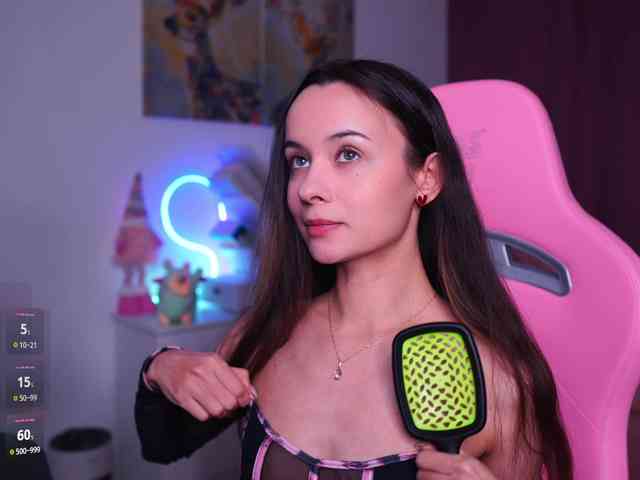 JuicyAngel Live Webcam on BongaCams