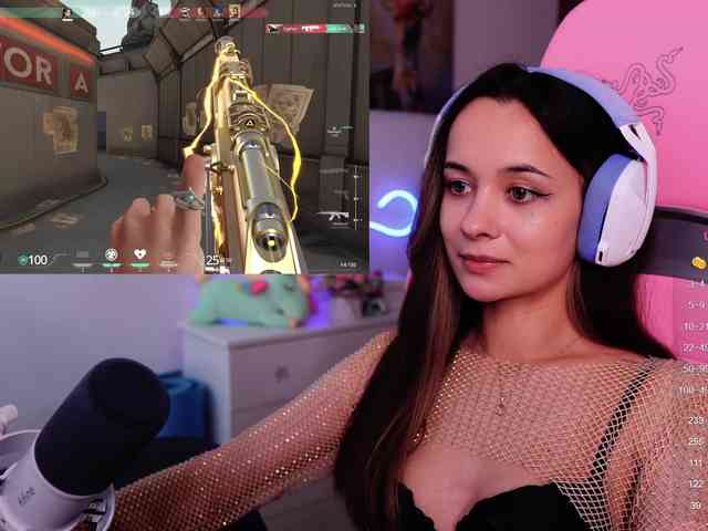 JuicyAngel Live Webcam on BongaCams