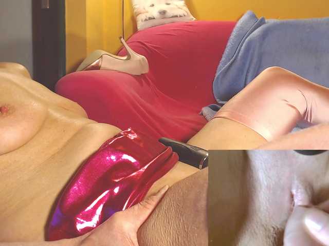 Master-Bitch's BongaCams show and profile