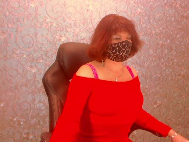 Infinitely2's BongaCams show and profile