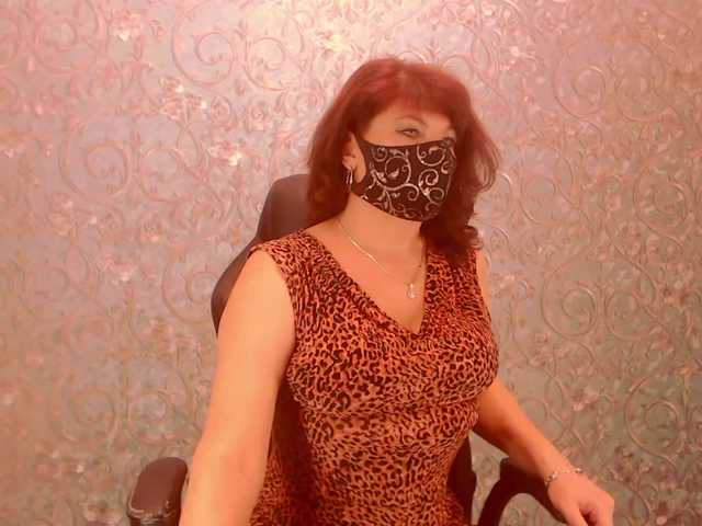 Infinitely2's BongaCams show and profile