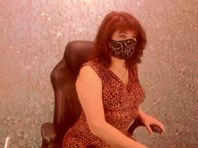 Infinitely2's BongaCams show and profile