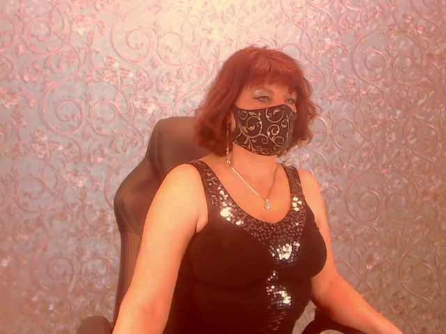 Infinitely2's BongaCams show and profile