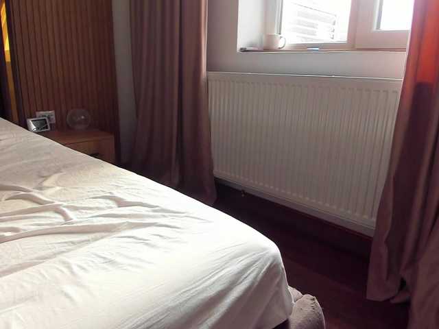 roses-dream's BongaCams show and profile