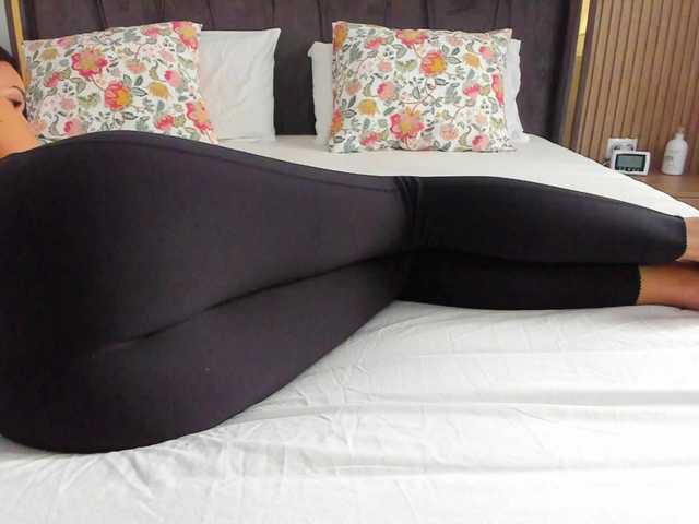 roses-dream's BongaCams show and profile